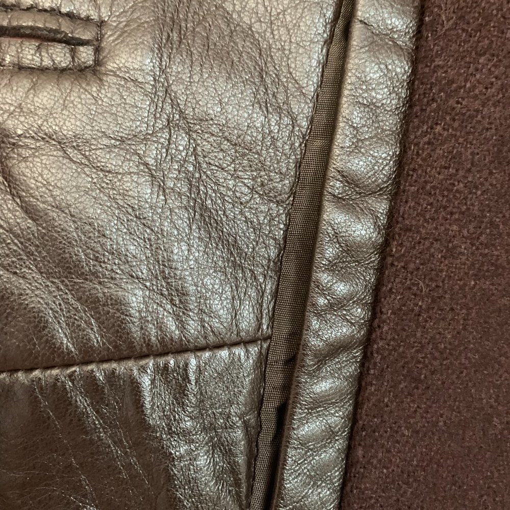 Danier | Women's Coat| Western Biker | Fleece Lined Winter Leather Jacket| - Picture 3 of 6